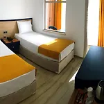 Urga Butik & Restaurant *