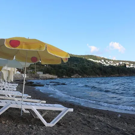 Urga Butik & Restaurant * Gulluk