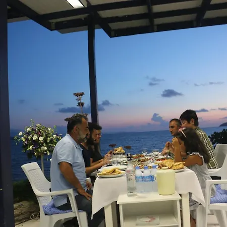 Ξενοδοχείο Urga Butik & Restaurant