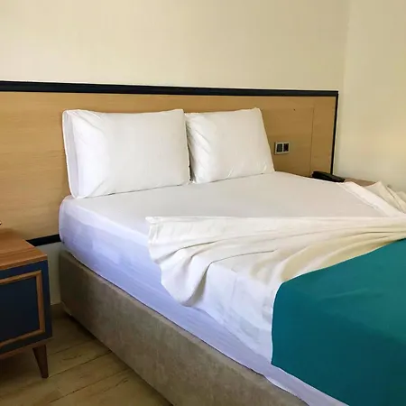 Ξενοδοχείο Urga Butik & Restaurant *