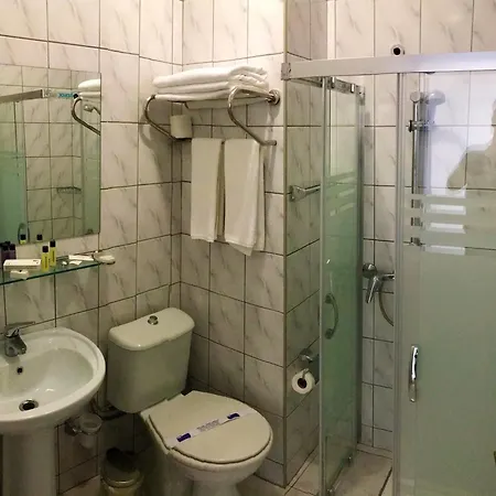 מלון Urga Butik & Restaurant *