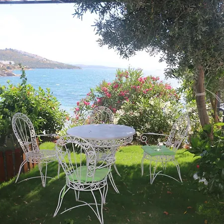 Ξενοδοχείο Urga Butik & Restaurant