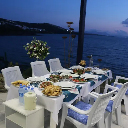 Urga Butik & Restaurant