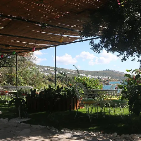 Urga Butik & Restaurant