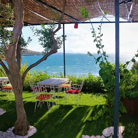 Ξενοδοχείο Urga Butik & Restaurant